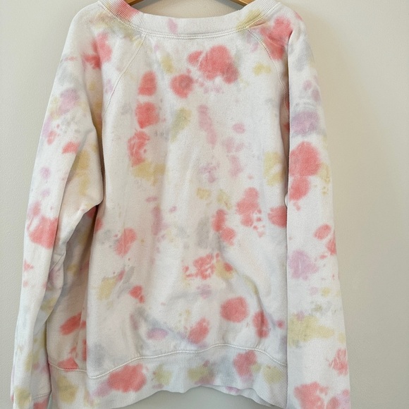 3 for $15 Old Navy Sweater - women’s size small or fits kids xl - Picture 3 of 3